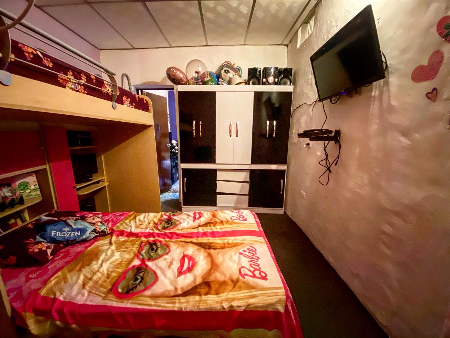 LA CRISIS Y LA PANDEMIA OBLIGAN A MáS MUJERES A PROSTITUIRSE EN VENEZUELA