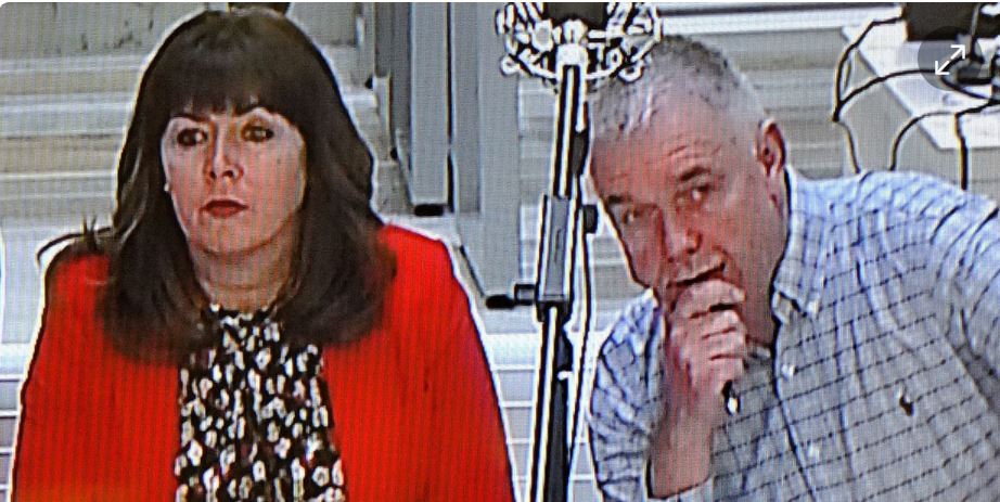 LEONARD Y ELISABETH HARDY DURANTE SU JUICIO EN LA AUDIENCIA NACIONAL